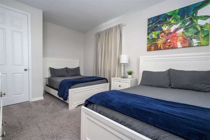 Image No.19-5 Bed Property for sale