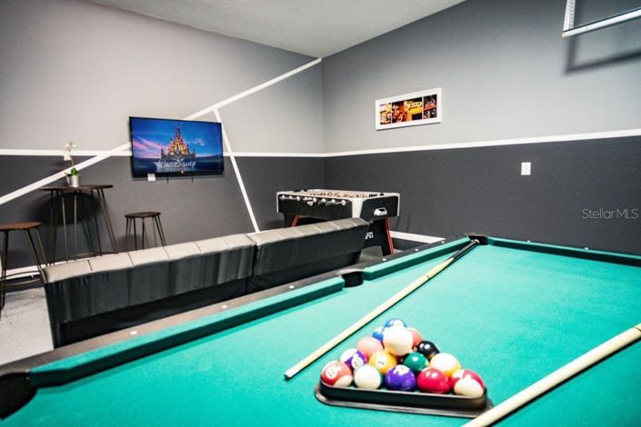 Image No.28-5 Bed Property for sale