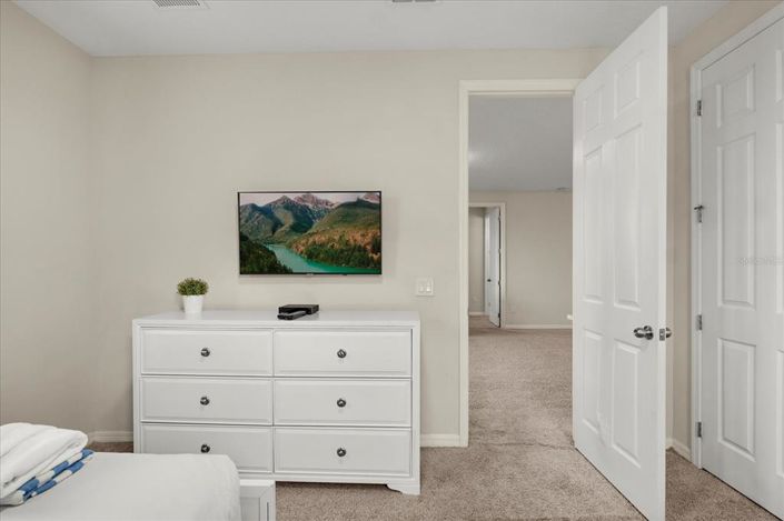 Image No.28-5 Bed House for sale