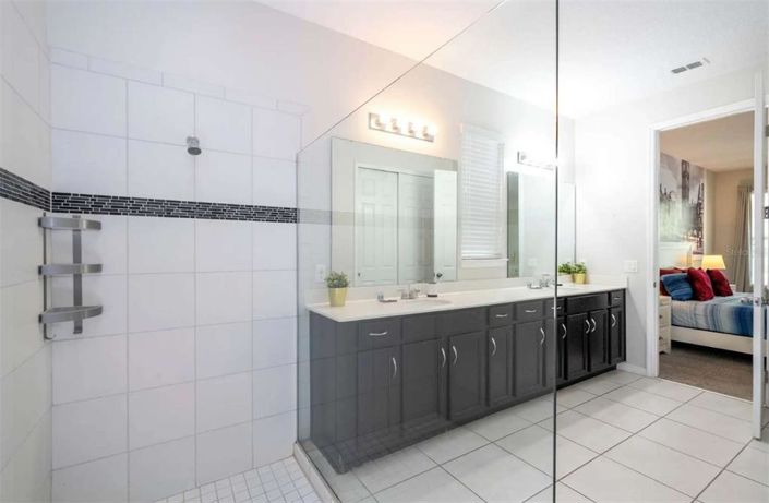 Image No.35-5 Bed Property for sale