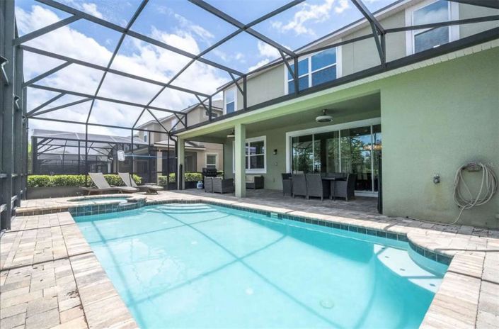 Image No.41-5 Bed Property for sale