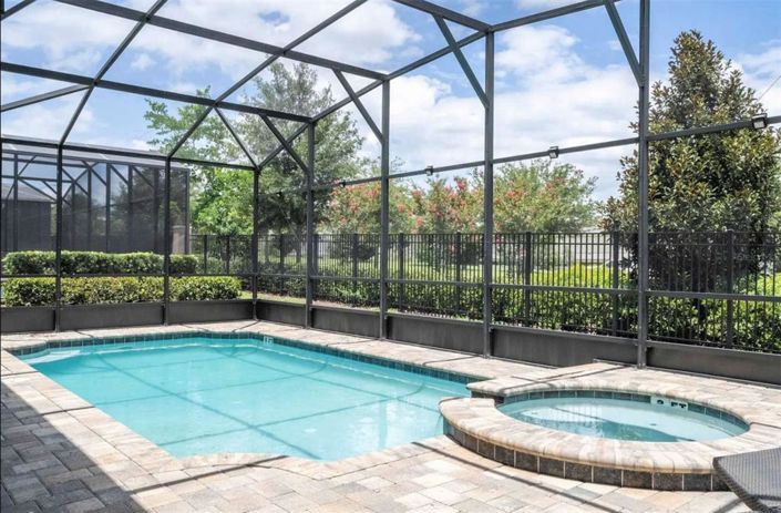 Image No.44-5 Bed Property for sale