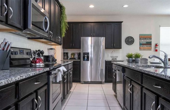 Image No.6-5 Bed Property for sale