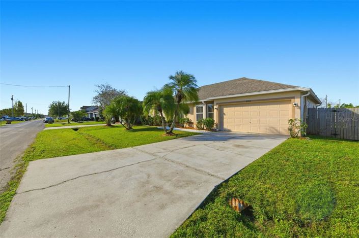 Image No.2-Propriété de 3 chambres à vendre à Kissimmee