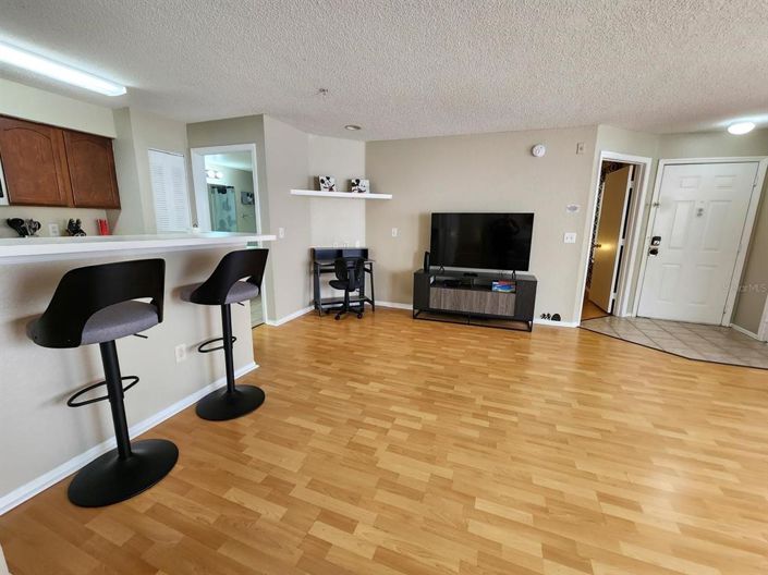 Image No.12-2 Bed Property for sale