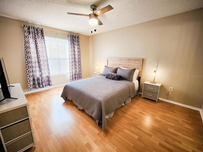 Image No.21-2 Bed Property for sale