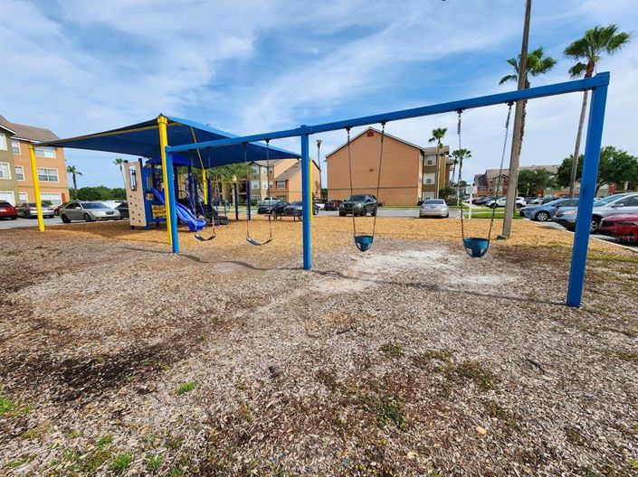 Image No.32-2 Bed Property for sale