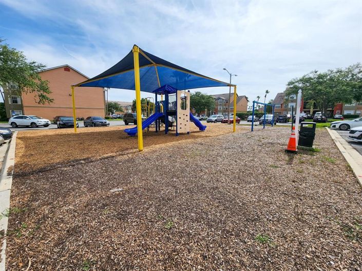 Image No.33-2 Bed Property for sale