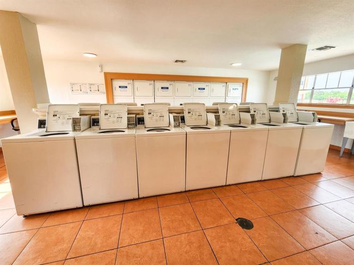 Image No.35-2 Bed Property for sale