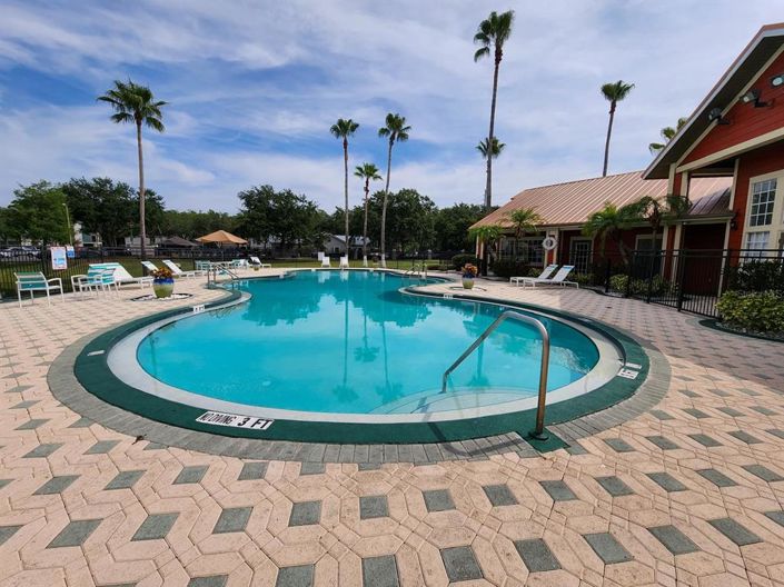 Image No.37-2 Bed Property for sale