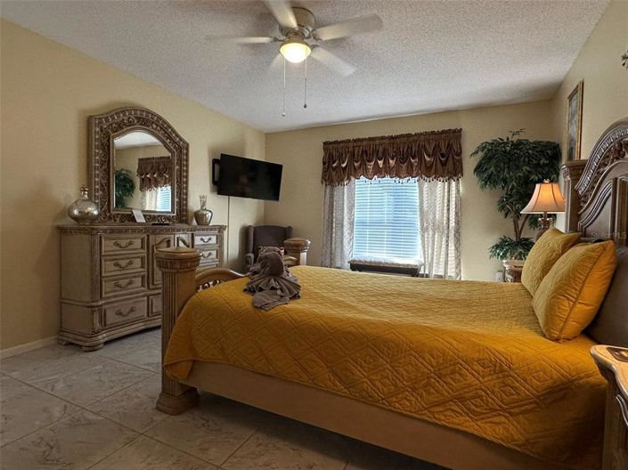 Image No.16-5 Bed Property for sale