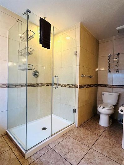 Image No.18-5 Bed House for sale