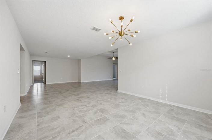 Image No.12-Propriété de 4 chambres à vendre à Kissimmee