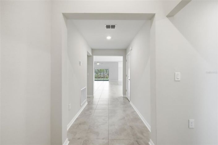 Image No.9-Propriété de 4 chambres à vendre à Kissimmee