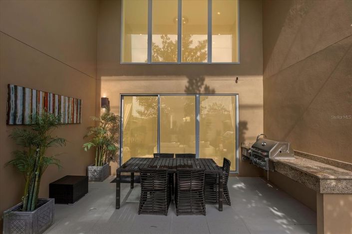 Image No.40-3 Bed Townhouse for sale