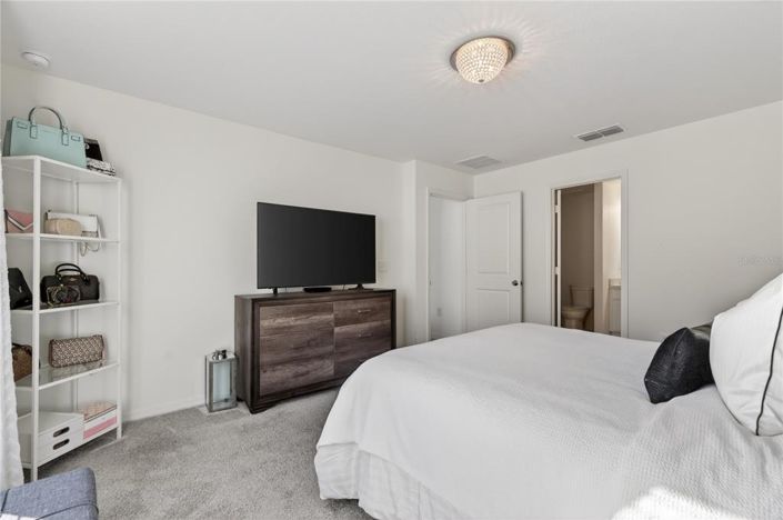 Image No.26-4 Bed Property for sale