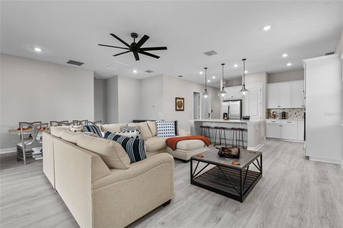 Image No.10-4 Bed Property for sale