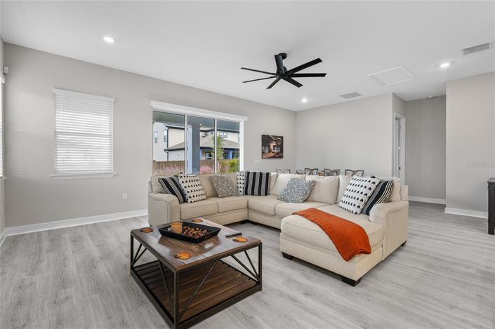 Image No.11-4 Bed Property for sale