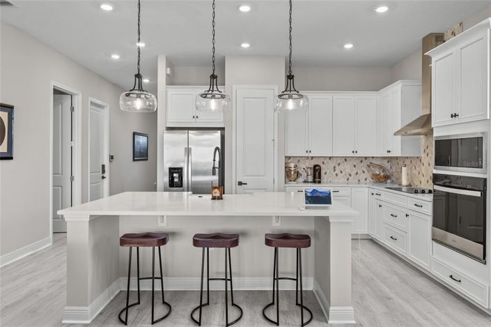 Image No.15-4 Bed Property for sale