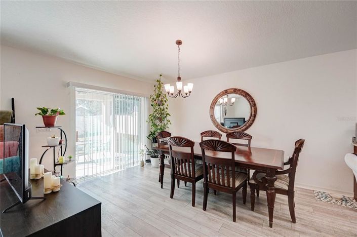 Image No.12-Propriété de 4 chambres à vendre à Kissimmee