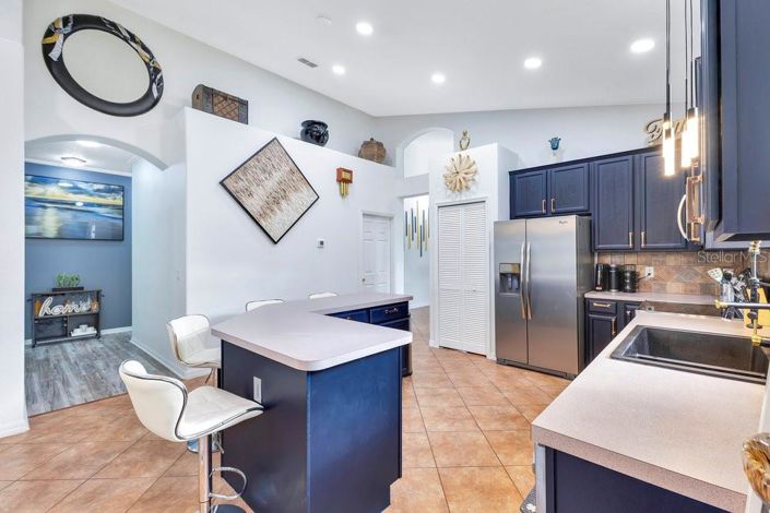 Image No.6-4 Bed Property for sale