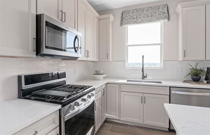 Image No.4-2 Bed Property for sale