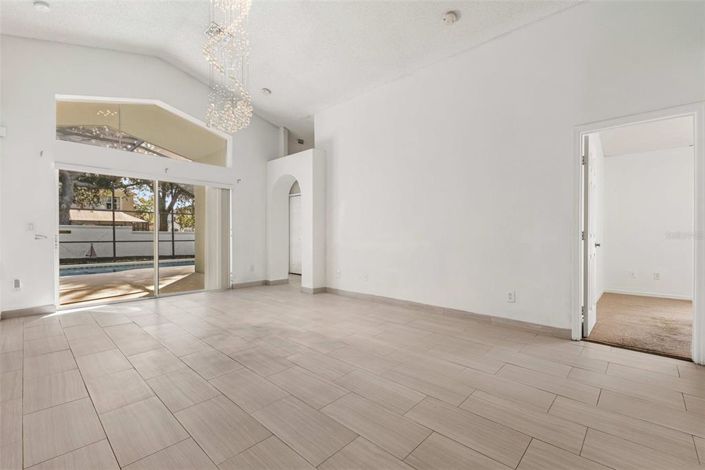 Image No.13-Propriété de 4 chambres à vendre à Kissimmee