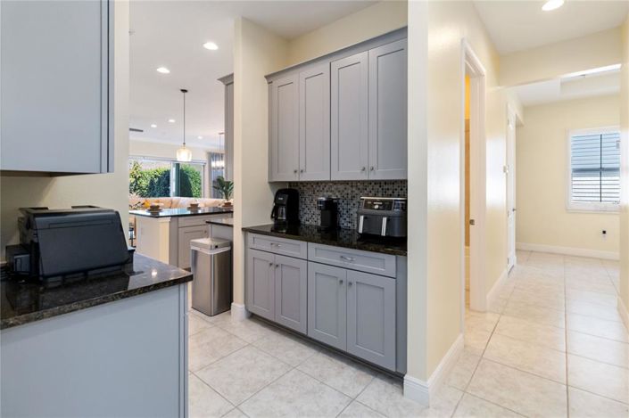 Image No.12-3 Bed Property for sale