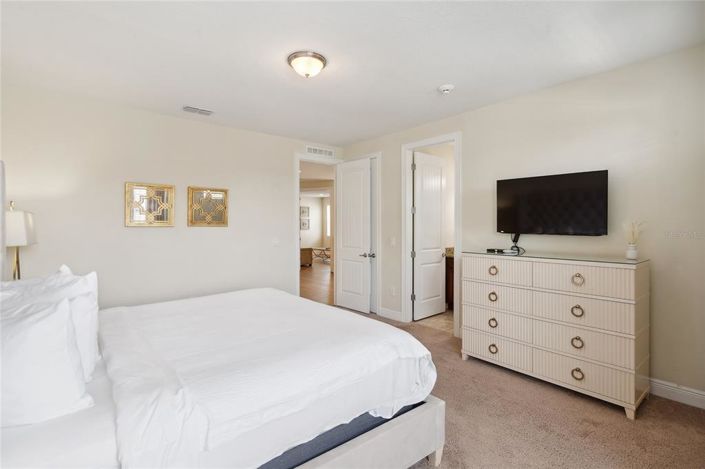 Image No.14-10 Bed House for sale