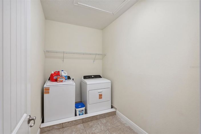 Image No.17-10 Bed House for sale