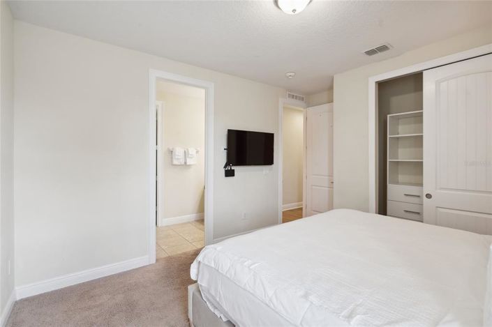 Image No.29-10 Bed House for sale