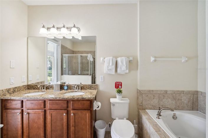 Image No.48-10 Bed House for sale