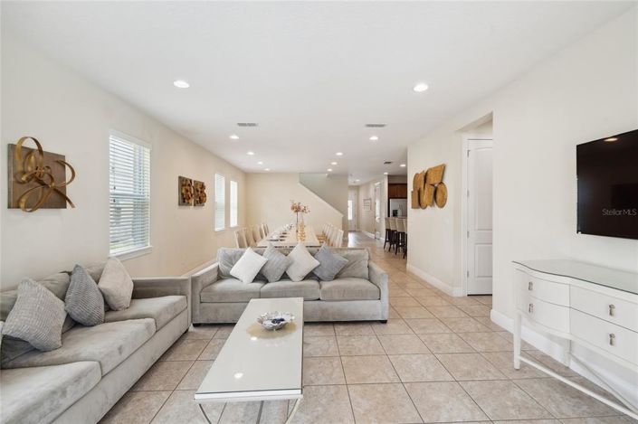 Image No.59-10 Bed House for sale