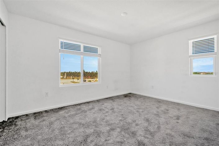 Image No.17-5 Bed House for sale