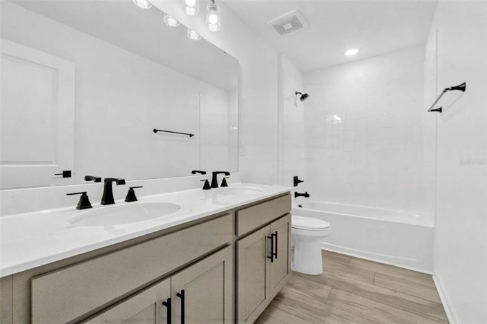 Image No.29-5 Bed House for sale