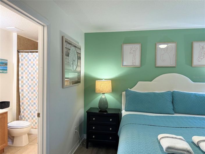 Image No.16-6 Bed House for sale