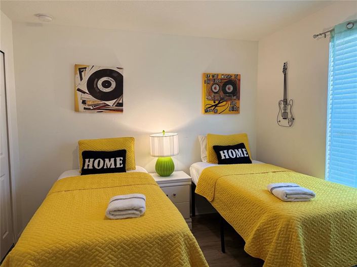 Image No.18-6 Bed House for sale