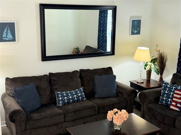 Image No.2-6 Bed Property for sale