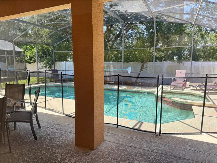 Image No.22-6 Bed Property for sale