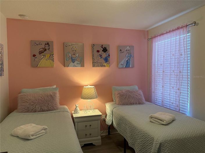 Image No.23-6 Bed Property for sale