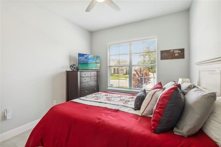 Image No.15-3 Bed Property for sale