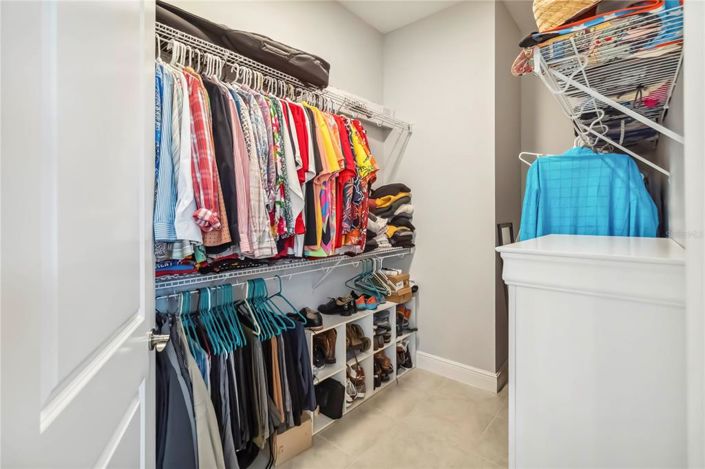 Image No.27-3 Bed Property for sale