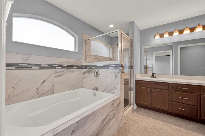 Image No.16-4 Bed Property for sale