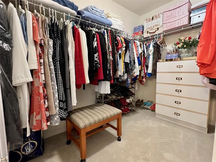 Image No.41-4 Bed Property for sale