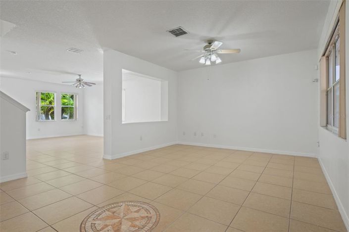 Image No.11-4 Bed Property for sale