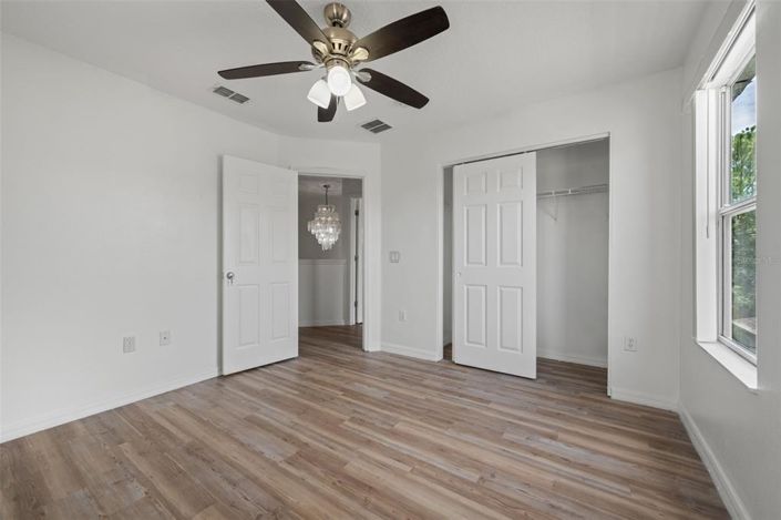 Image No.28-4 Bed Property for sale