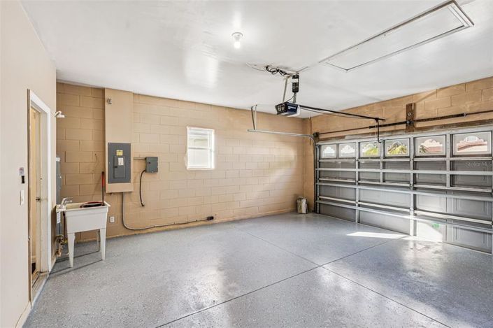 Image No.36-4 Bed Property for sale