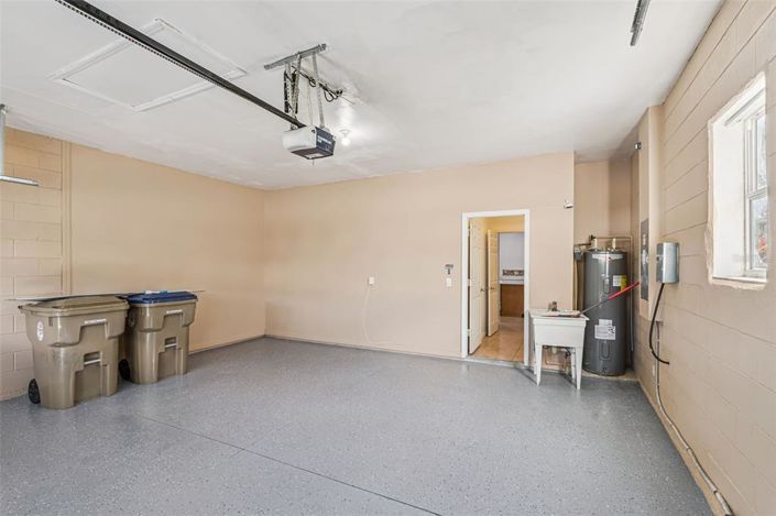 Image No.38-4 Bed Property for sale