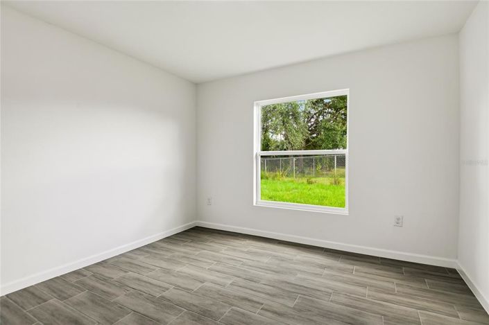 Image No.16-4 Bed Property for sale