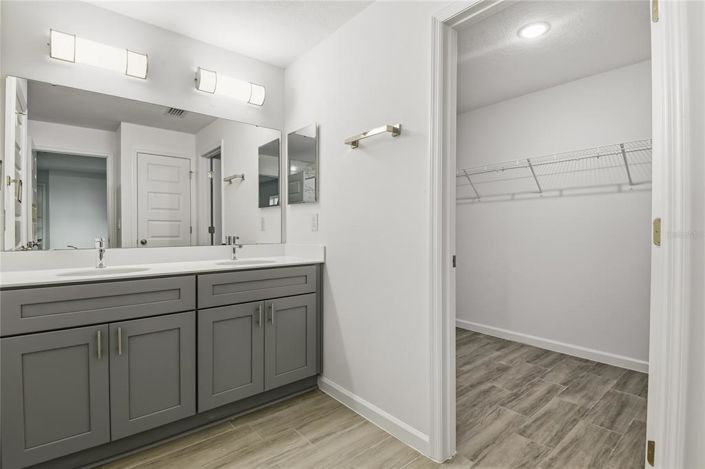 Image No.18-4 Bed Property for sale